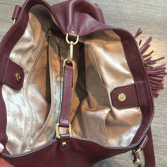 Michael Kors Frances Merlot Pebbled Leather Shoulder Bag Great Condition - Picture 4 of 7
